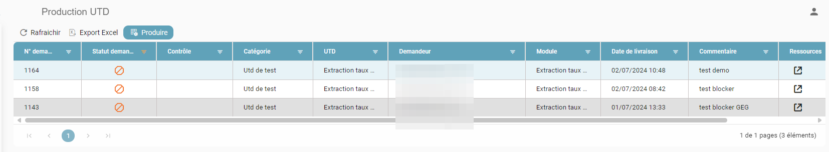 Grille de production avec l'icône de statut de demande stoppée dans la colonne Statut demande